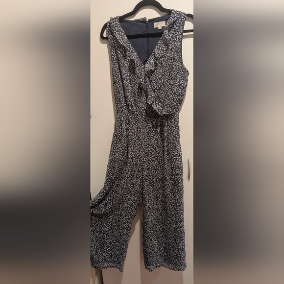 LOFT Black & White Floral Jumpsuit - Picture 1 of 4